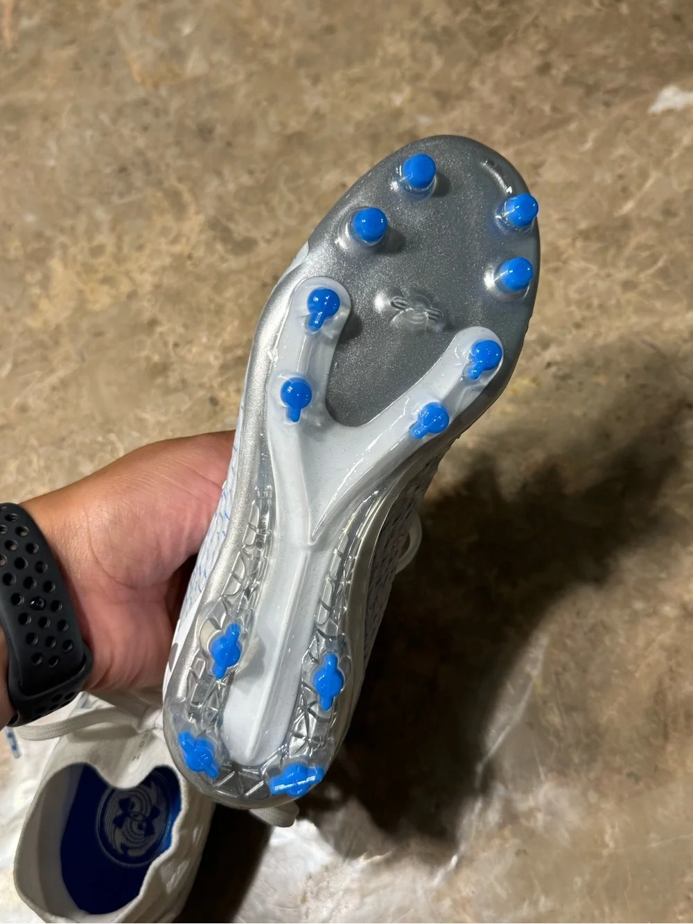 New Under Armour Magnetico Elite 5 FG soccer cleats